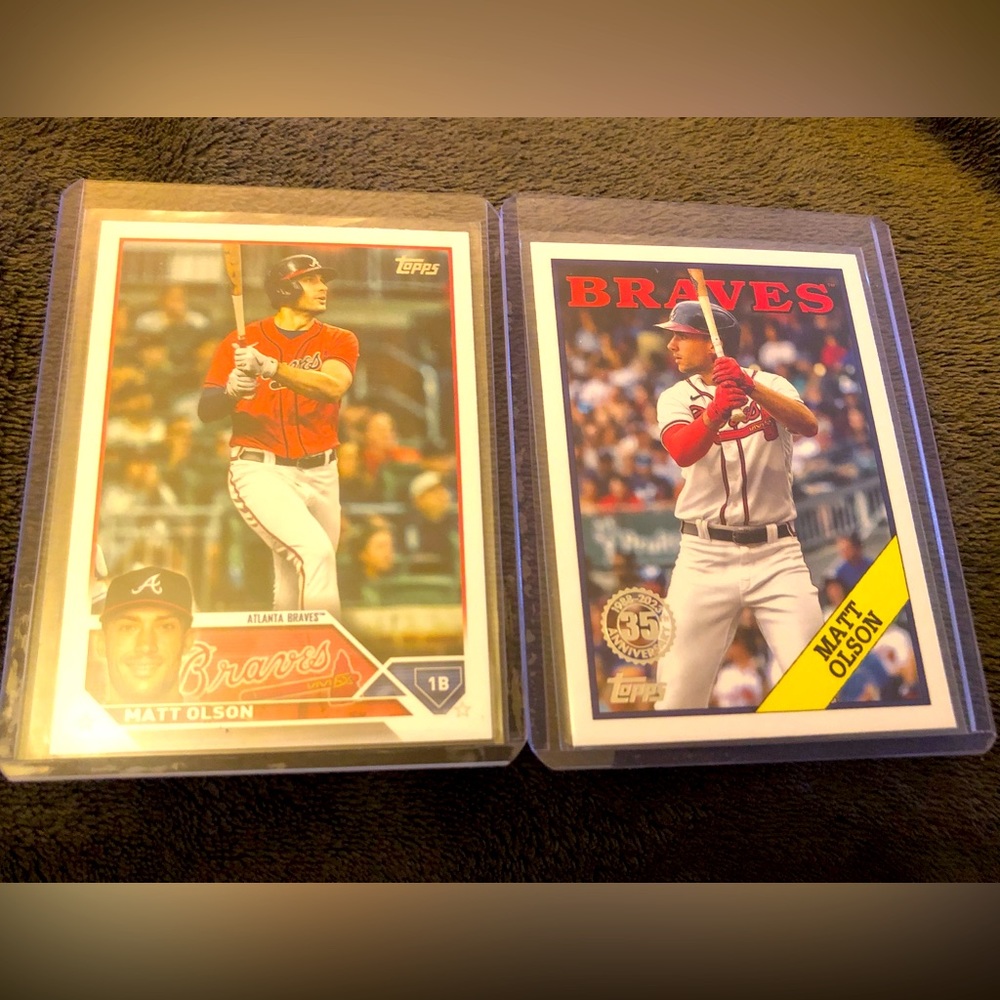 Matt Olson 2023 Topps Uodate & Throwback Topps version-Atlanta Braves